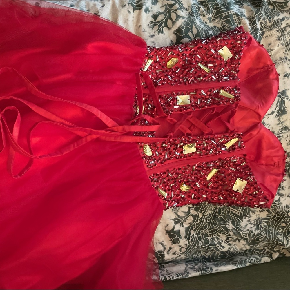 Perfect for prom or a quinceañera!!